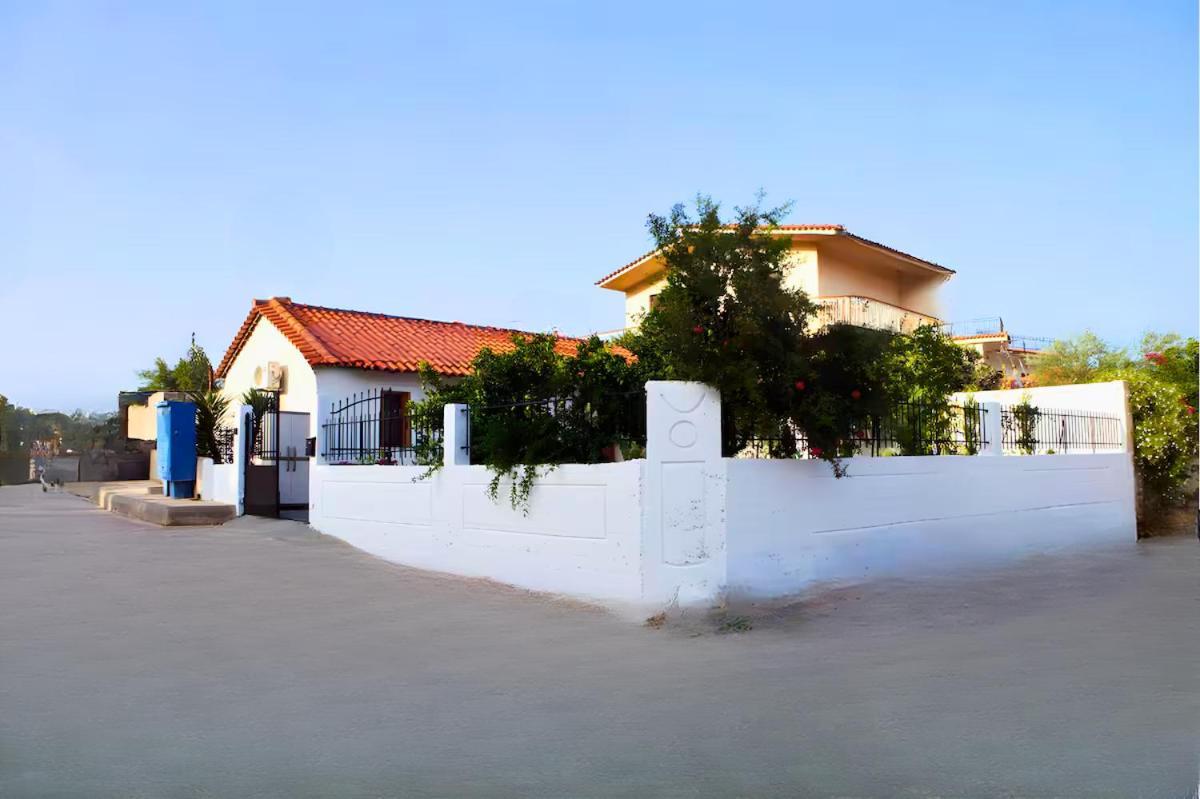 Nafplio Cottage-Grandma'S Yard Asíni Екстериор снимка
